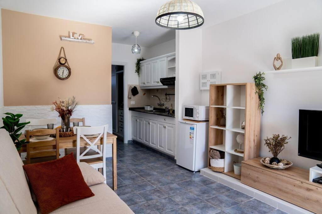 La Mar De Bello, Cozy Apartment! Коста-де-Антигуа Экстерьер фото